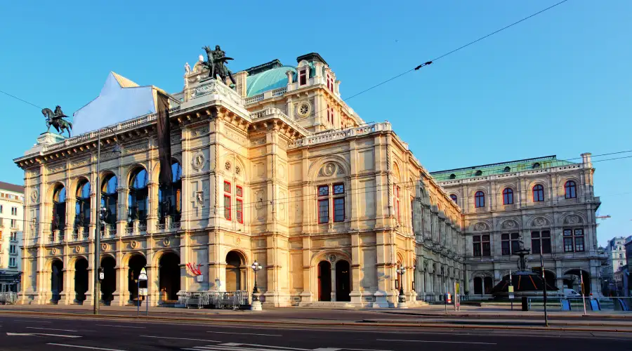 What is the history of the Vienna State Opera house?