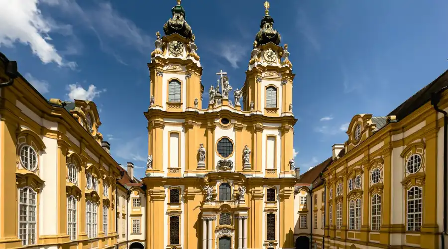 places to visit closa vienna