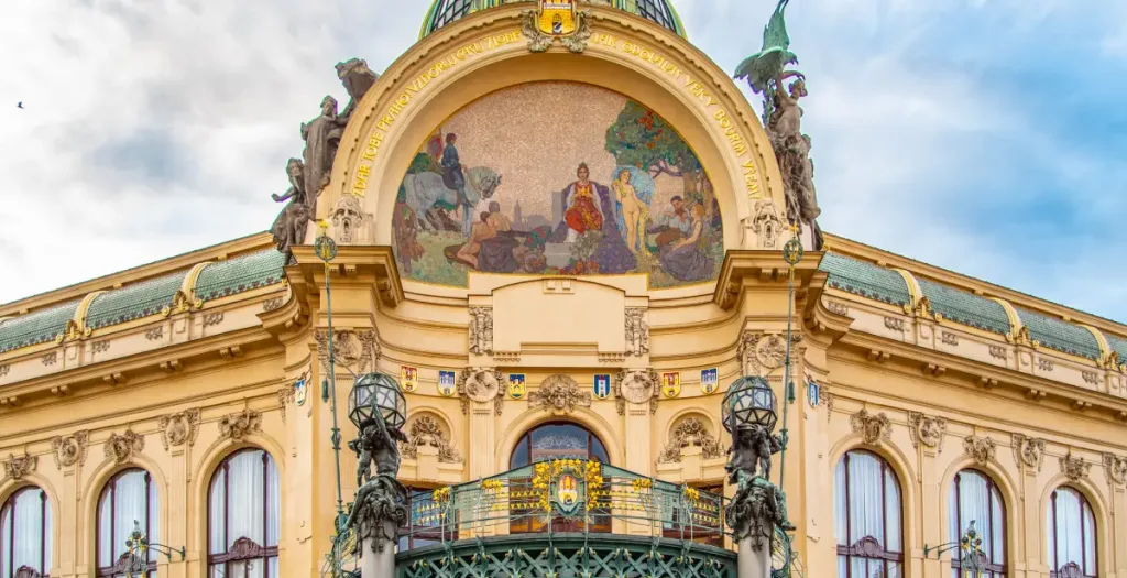 How to visit the Municipal House of Prague