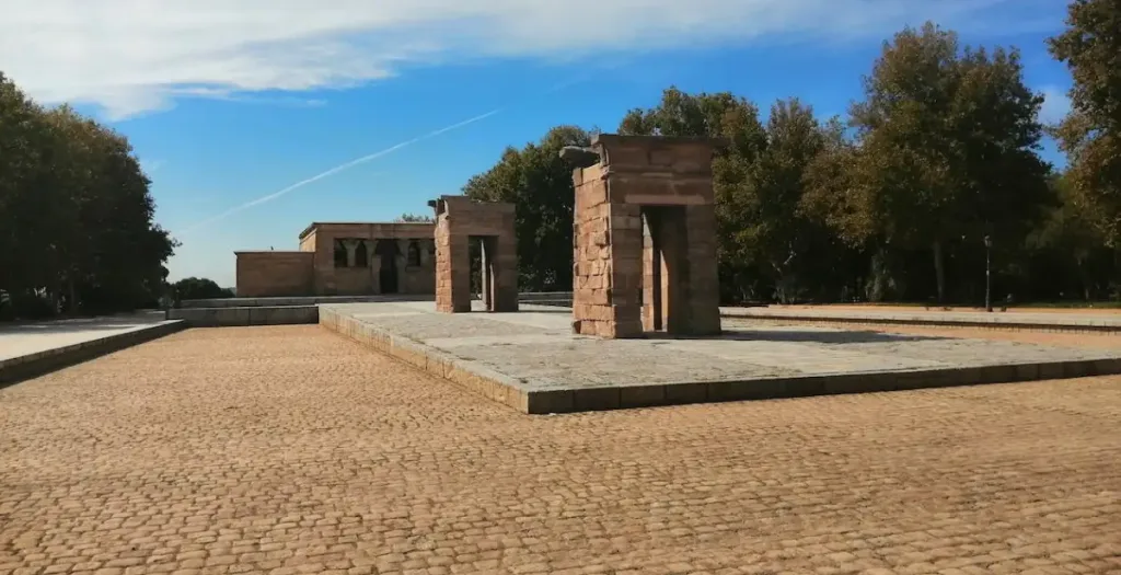 How to visit the temple of Debod
