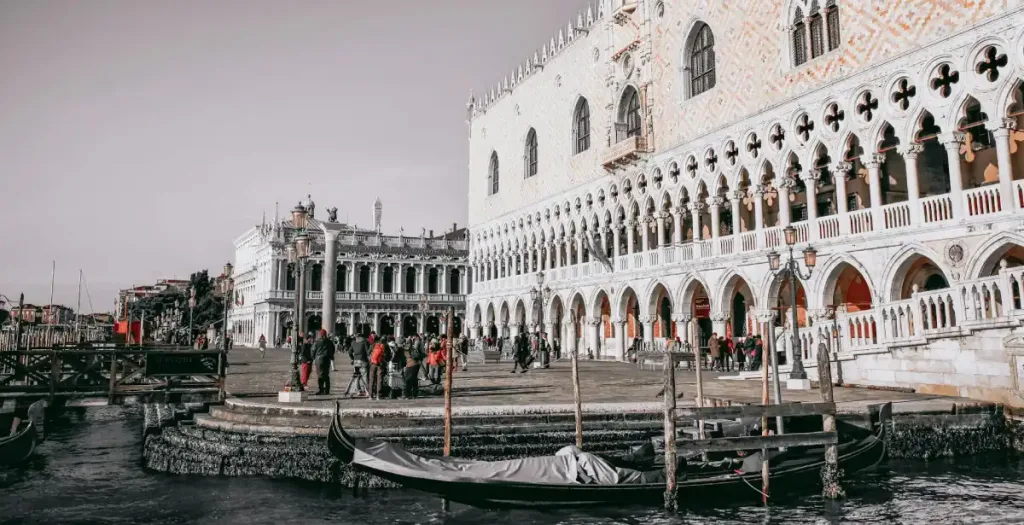 How to visit the palazzo ducale
