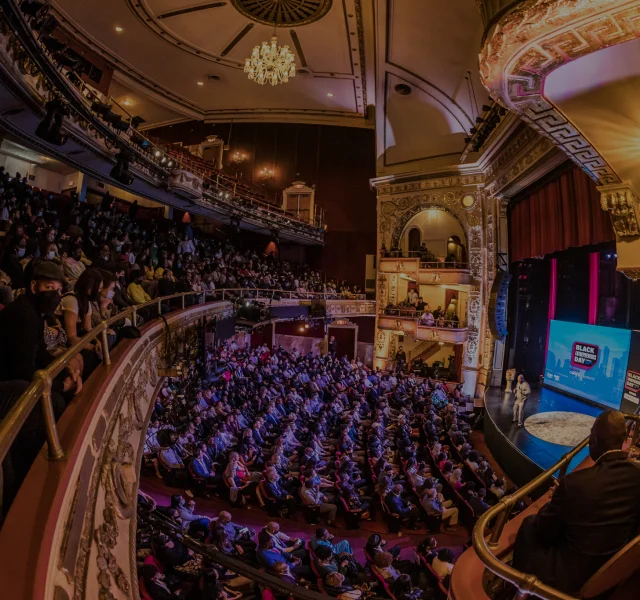 Full house at London's Apollo theater show