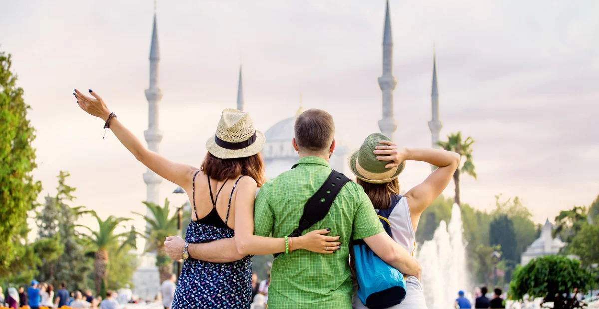family visiting istanbul in their vacations
